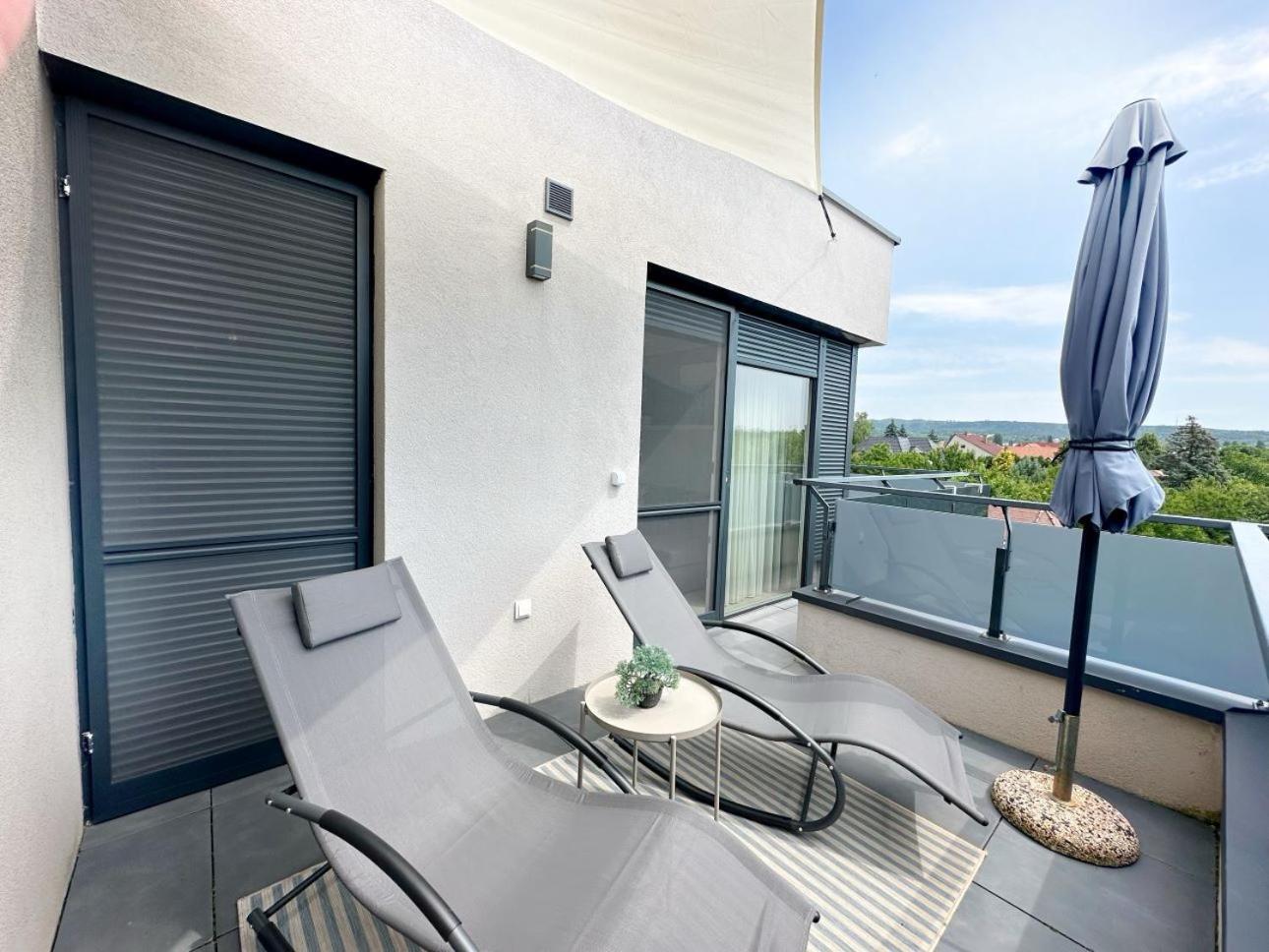 Marina Apartment By Dora ケストヘイ エクステリア 写真